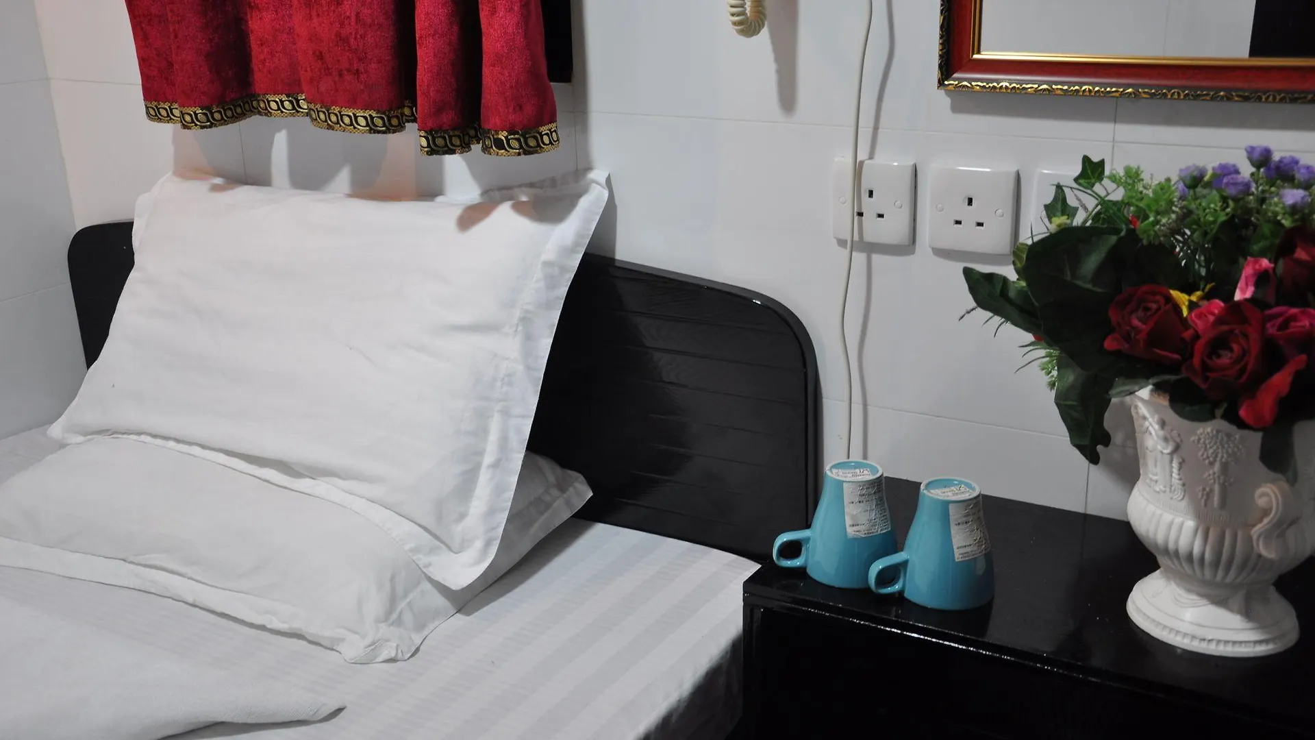 Hotel New Guangzhou Guesthouse - Hostel Kowloon